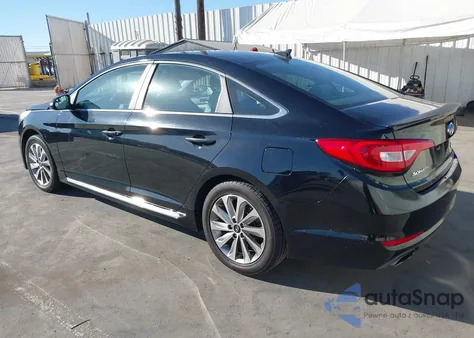 2017 Hyundai Sonata Sport z USA, uszkodzony, nr VIN 5NPE34AF4HH479741